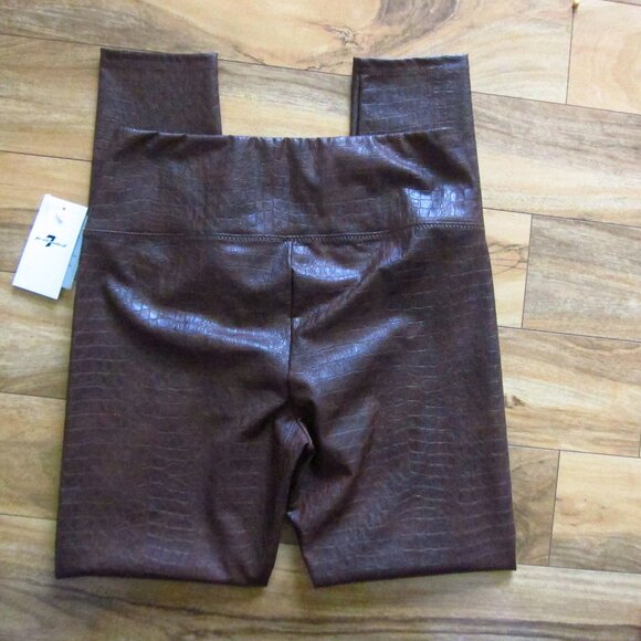 NWT -Womens 7 For All Mankind Brown Faux Alligator Leather Stretch Leggings Sz M - Picture 2 of 10